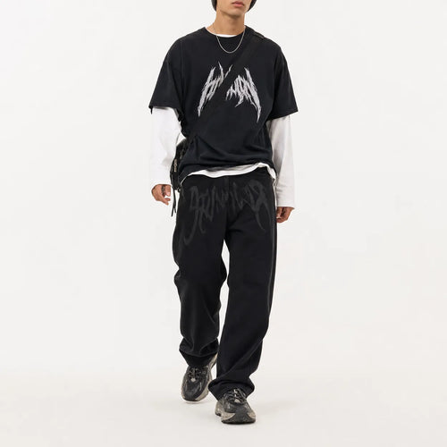 Loose Fit Graffiti Jeans